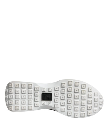 Sneakers basses Versace en toile multicolore, avec motif Quad Fabric Medusa.