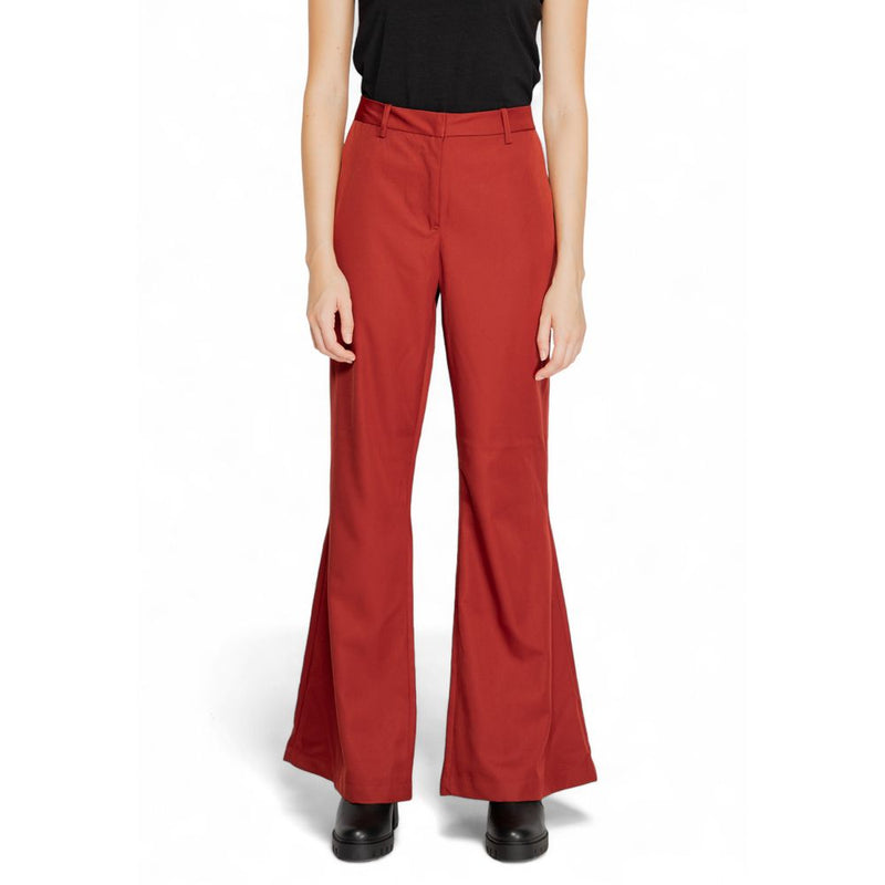 Vero Moda VMTARA MW Flared Pant in Red - Chic Women's Trousers