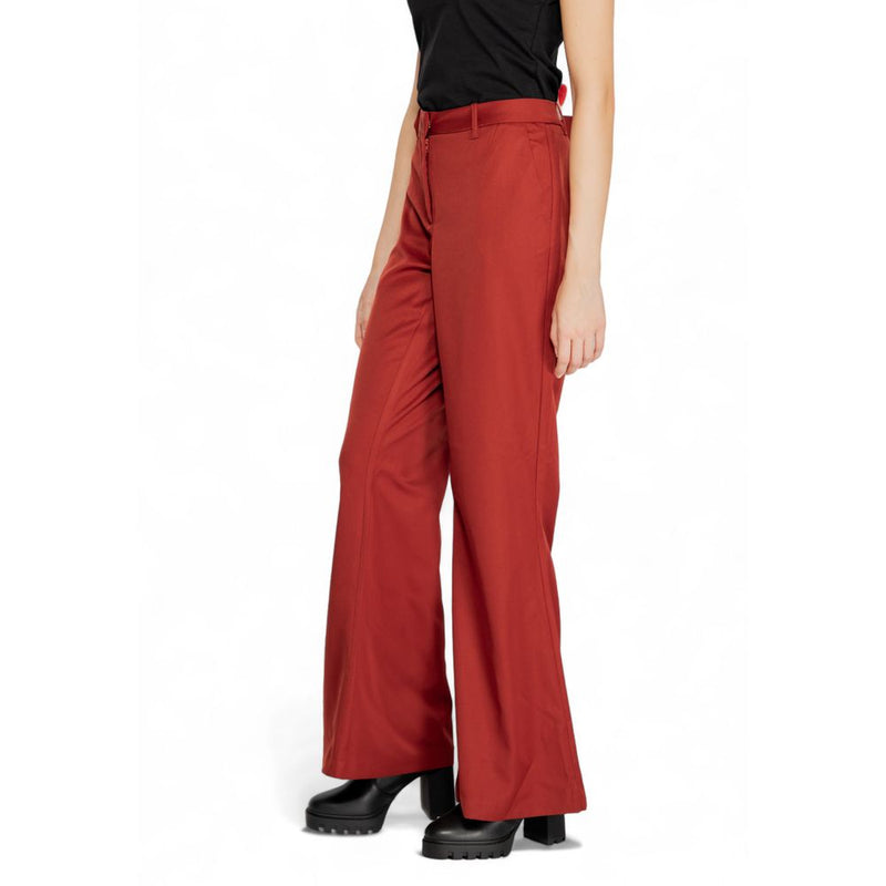 Vero Moda VMTARA MW Flared Pant in Red - Chic Women's Trousers