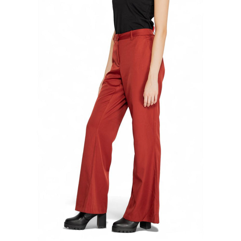 Vero Moda VMTARA MW Flared Pant in Red - Chic Women's Trousers