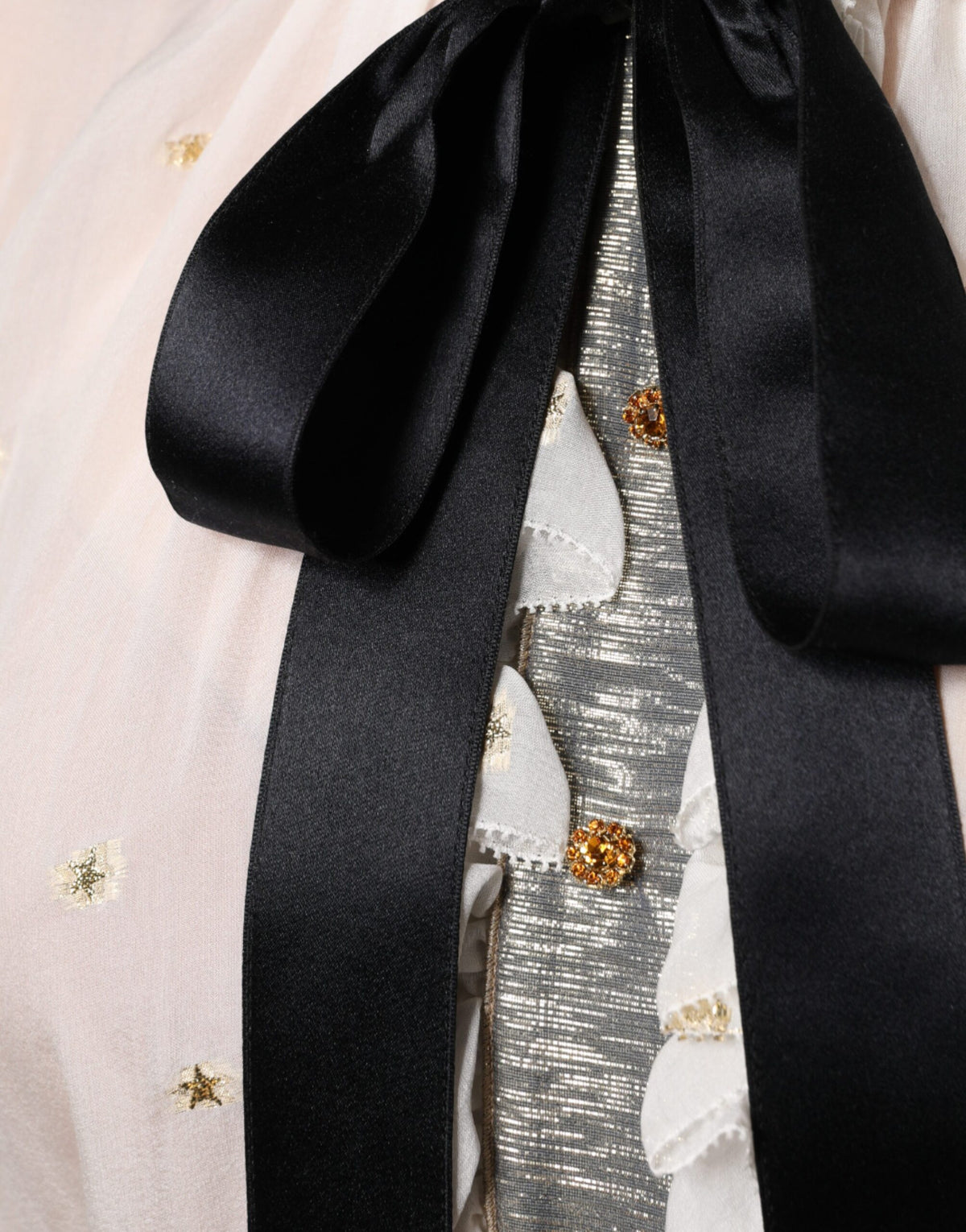 Dolce & Gabbana Blouse Top en Soie Off White avec Col Ascot