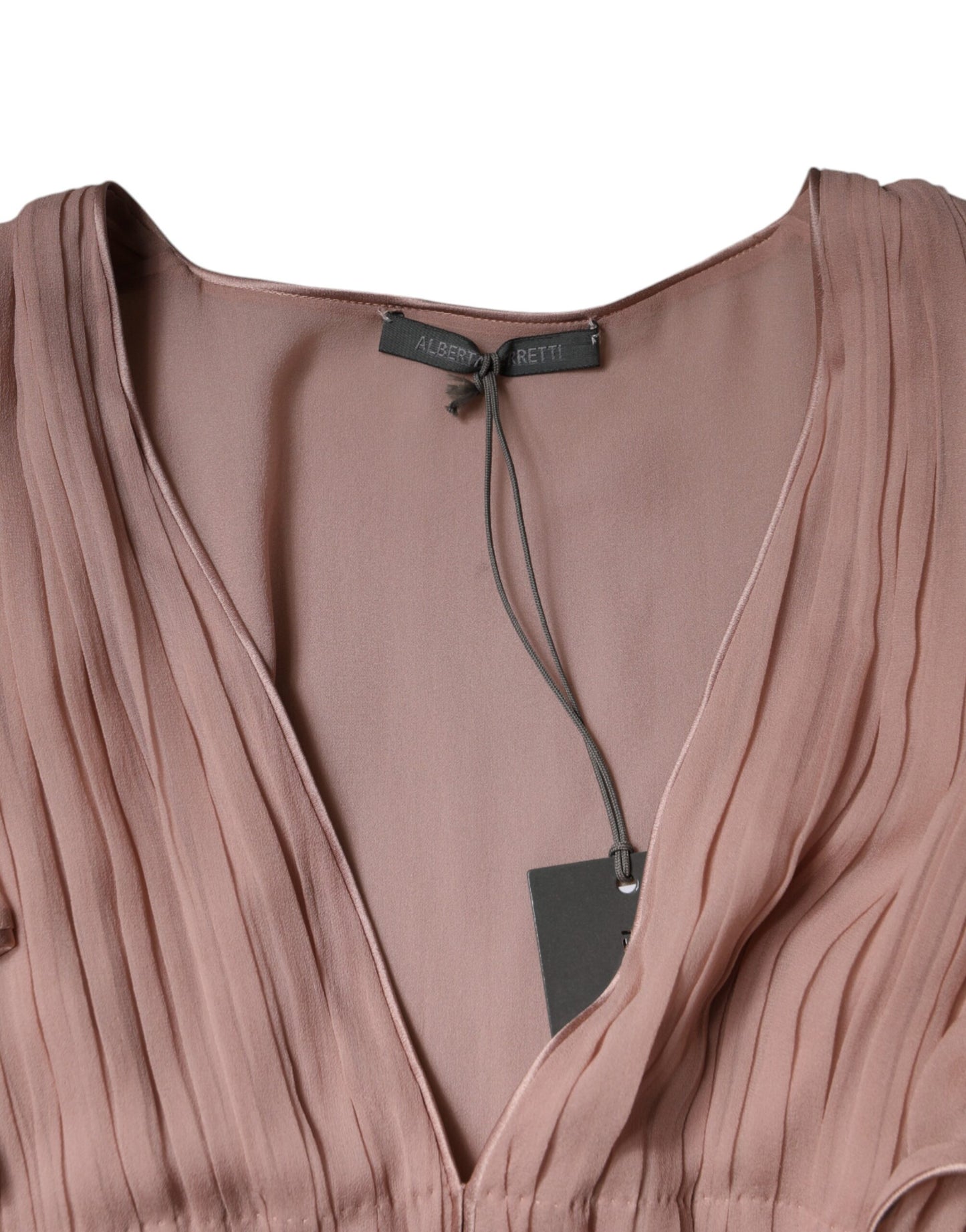 Top en soie marron à manches courtes et col en V, plissé, de Alberta Ferretti