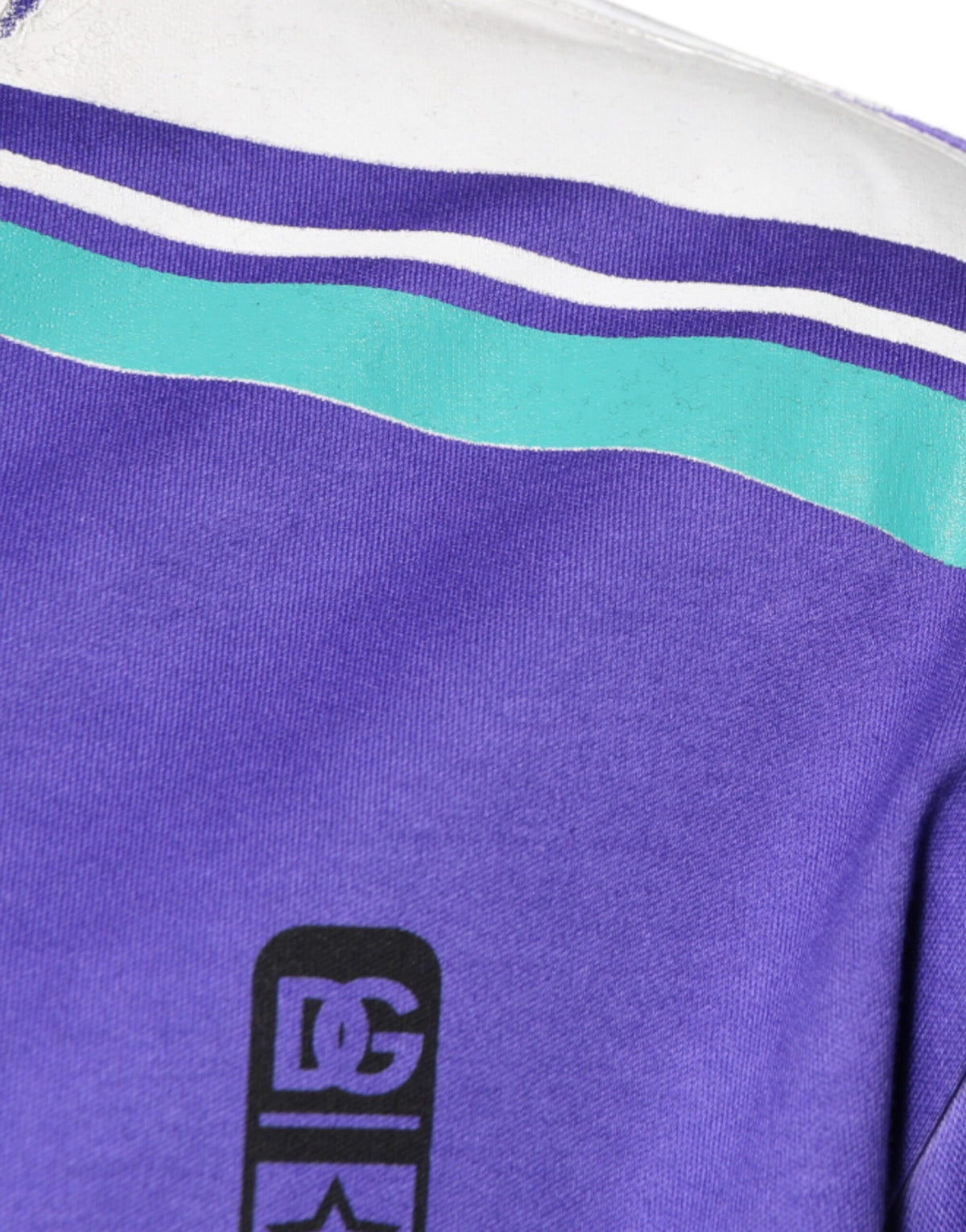 T-shirt en coton jersey à col en V avec logo violet de Dolce &amp; Gabbana