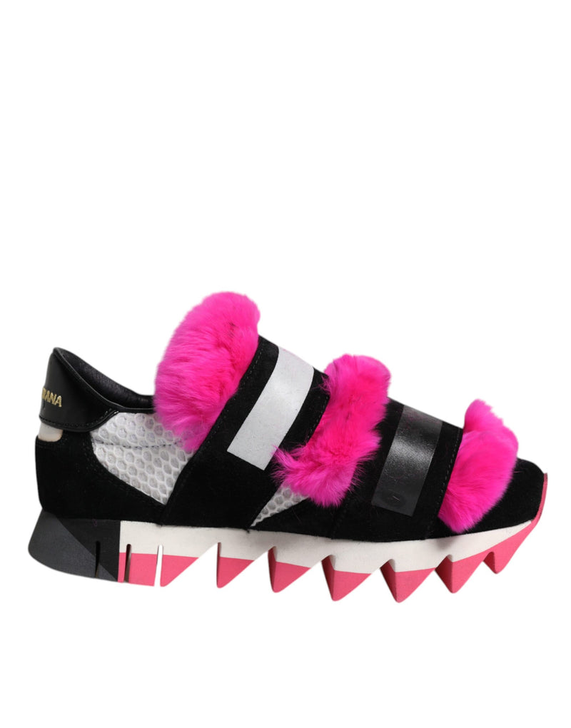 Sneakers Dolce &amp; Gabbana noires et roses, ornées de fourrure.