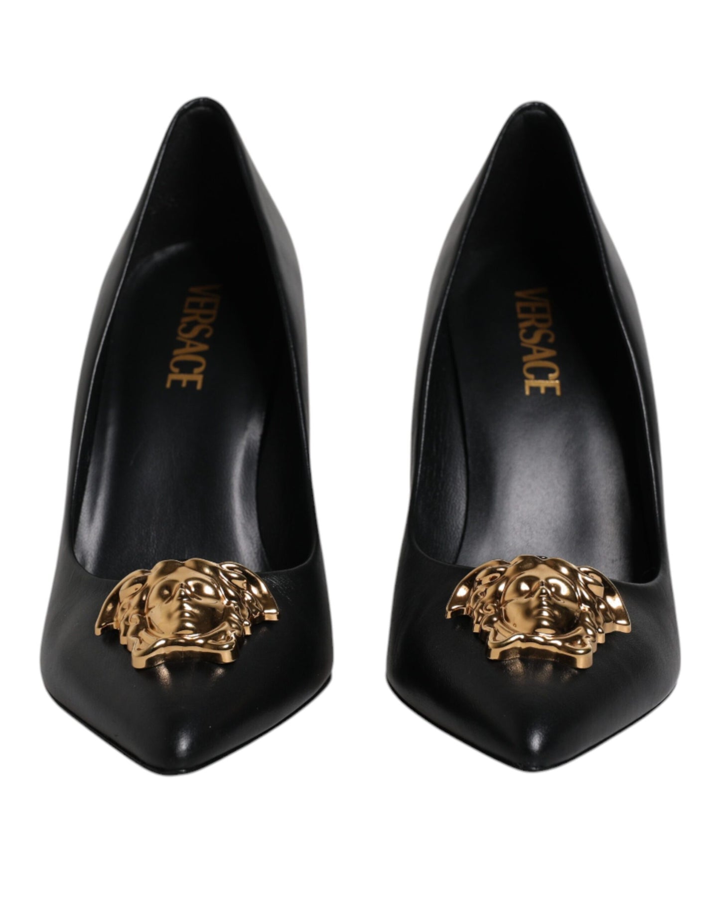 Versace Zwarte Lederen Pumps met Logo Plaque en Hoge Hakken