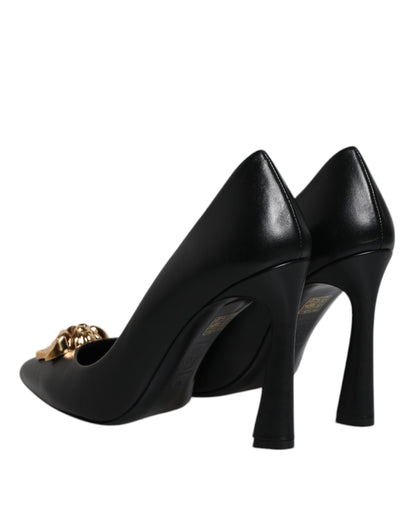 Versace Zwarte Lederen Pumps met Logo Plaque en Hoge Hakken