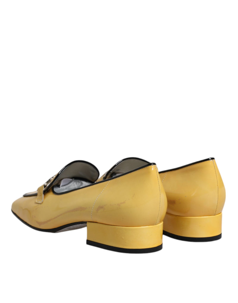 Dolce & Gabbana Mocassins en Cuir Jaune avec Plaque Logo