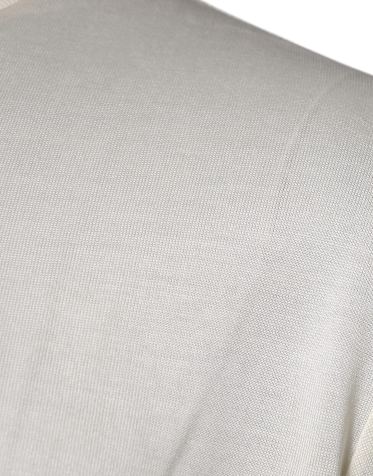 T-shirt Dolce &amp; Gabbana en soie blanche cassée, col rond, manches courtes.