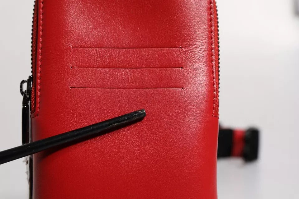 Dolce & Gabbana Rode Leren Logo Rits Rond Kaarthouder Brede Band Portemonnee