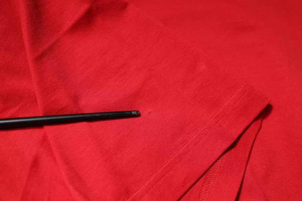 T-shirt en coton à col rond avec imprimé du logo rouge de Dolce &amp; Gabbana