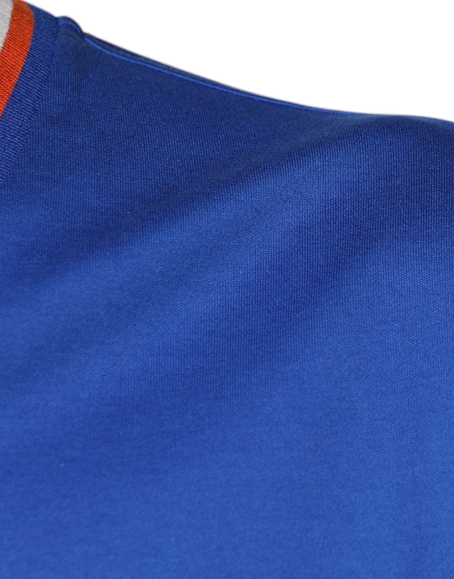 Dolce & Gabbana blauw T-shirt met V-hals en korte mouwen met logo