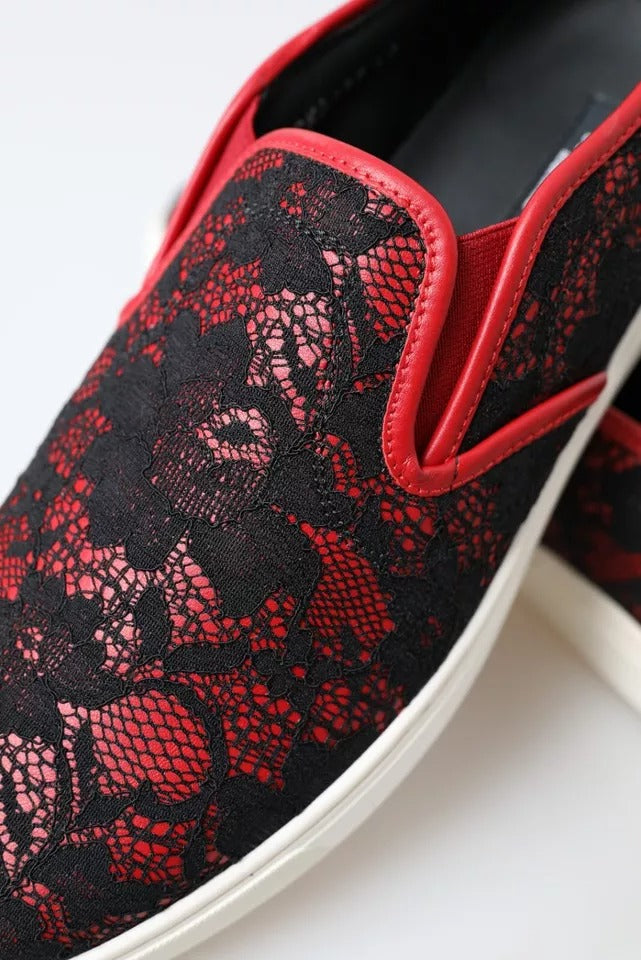 Dolce & Gabbana Sneakers Noires et Rouges en Dentelle