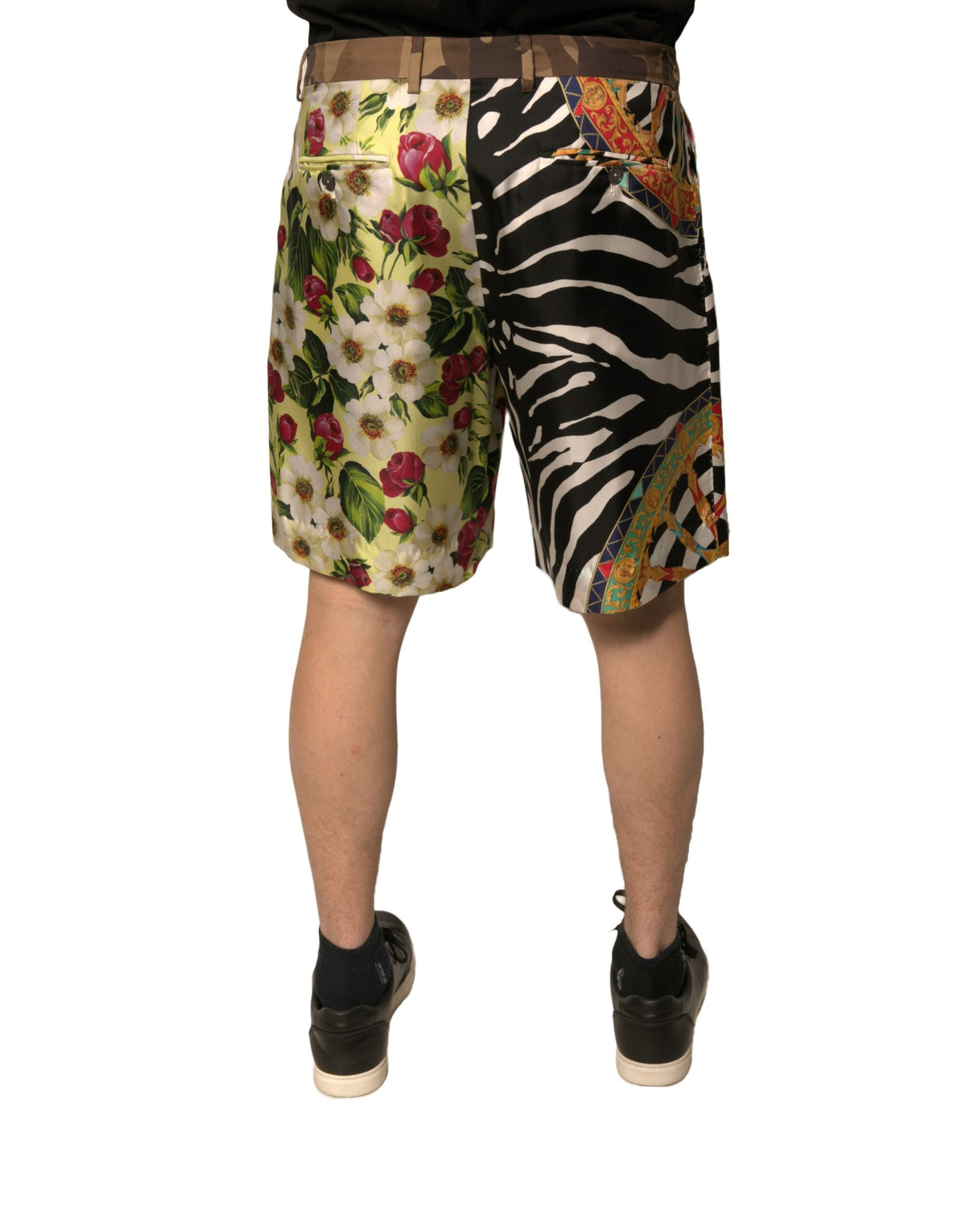 Shorts chino en soie multicolore à motifs patchwork pour homme de Dolce &amp; Gabbana