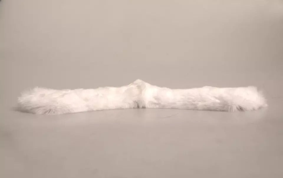 Dolce & Gabbana Écharpe Châle Col Épaules en Fourrure Blanche
