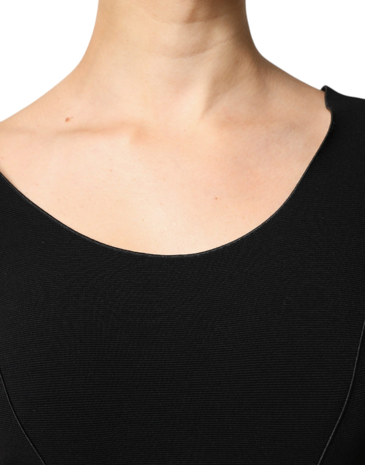 Robe Midi Sheath à Manches Courtes en Viscose Emporio Armani Noir