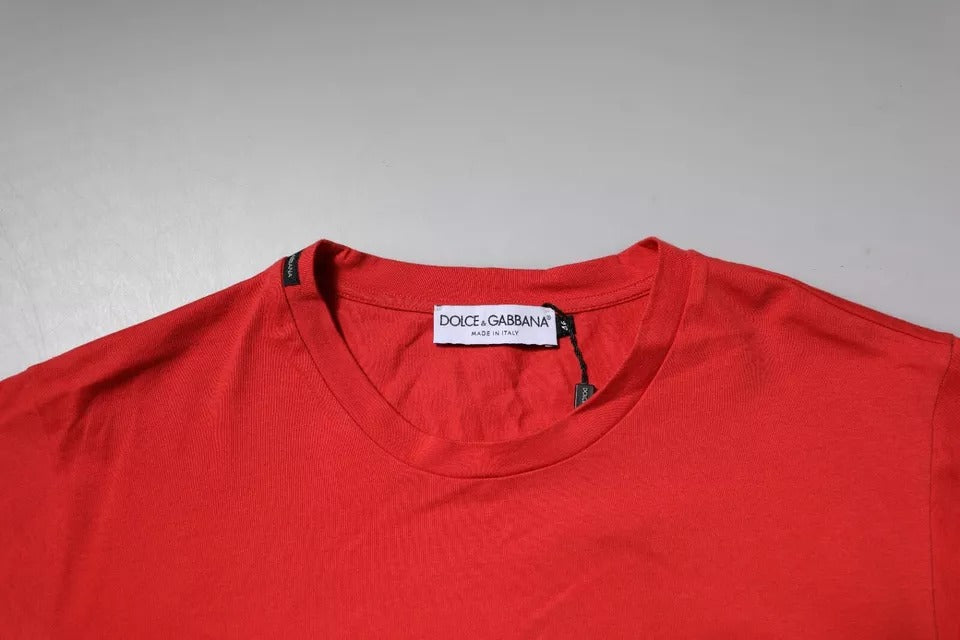 T-shirt en coton à col rond avec patch logo DG rouge de Dolce &amp; Gabbana