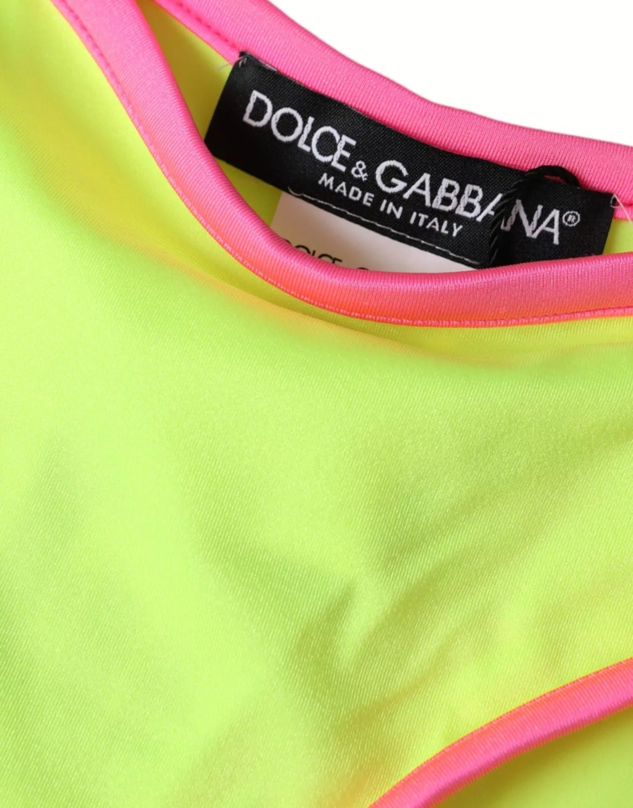 Bikini Dolce & Gabbana, bas de maillot de bain en nylon jaune et rose, pour plage.