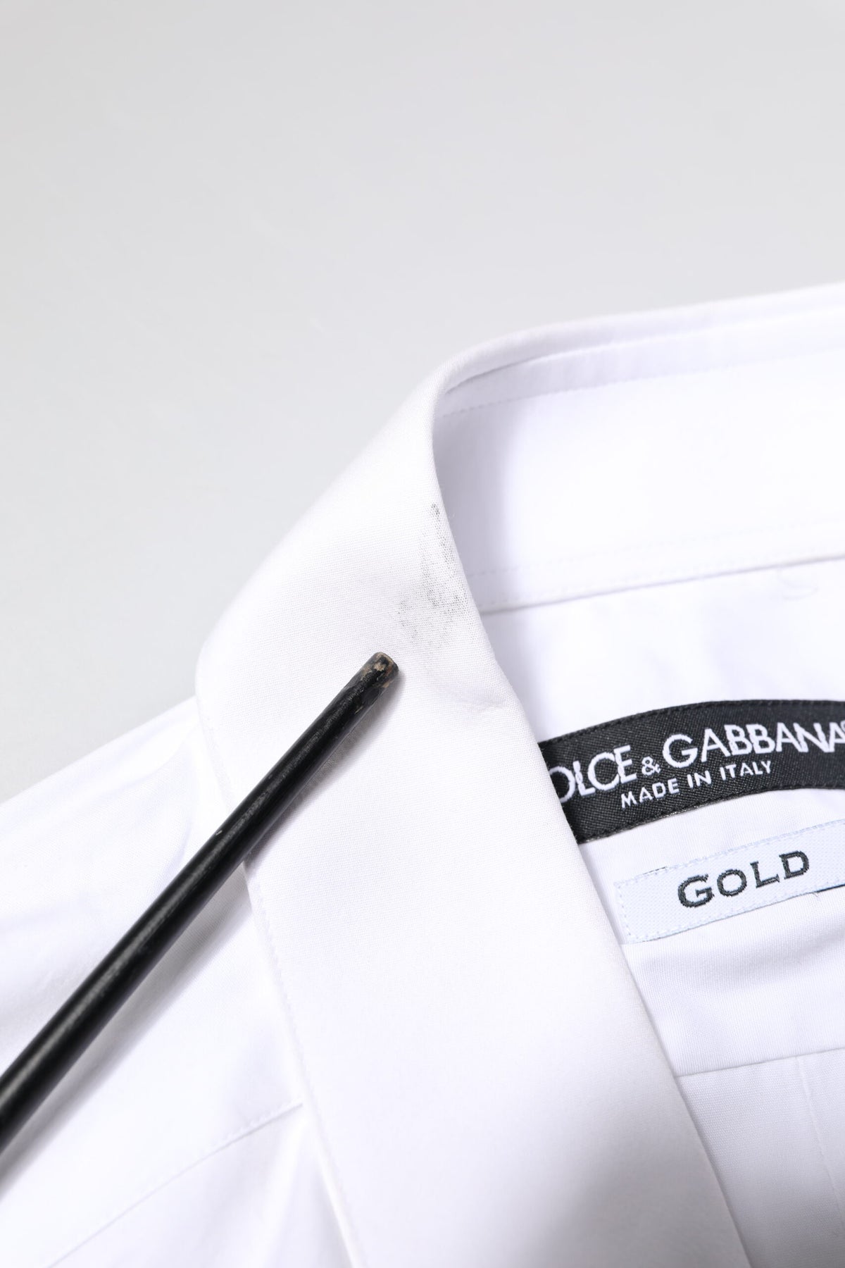 Chemise de ville homme Dolce &amp; Gabbana en coton blanc et or, manches longues.