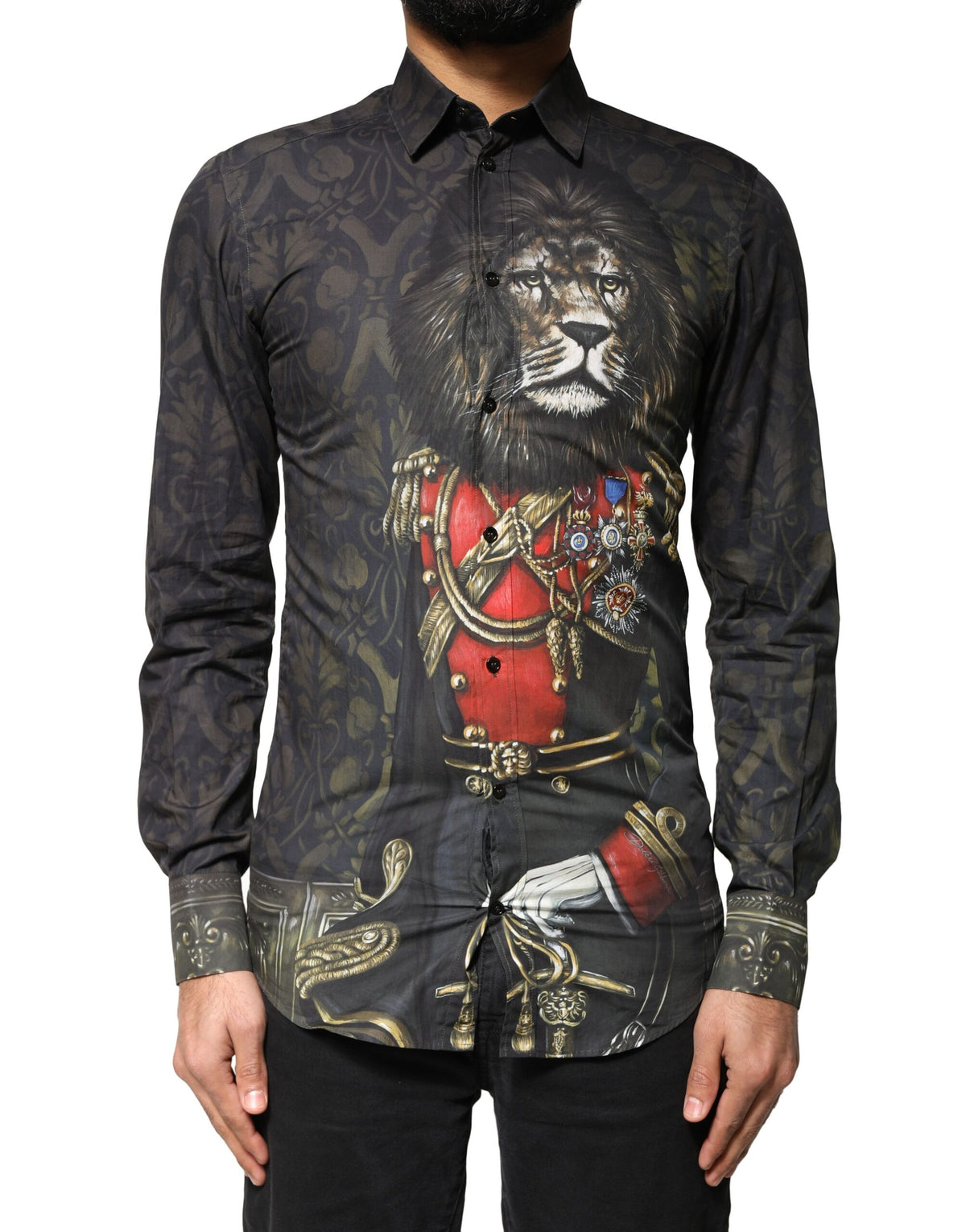 Chemise habillée dorée Dolce &amp; Gabbana avec portrait de chien royal noir.