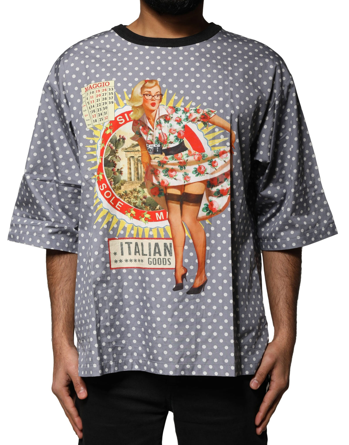 T-shirt à col rond Dolce &amp; Gabbana gris à pois avec imprimé pin-up.
