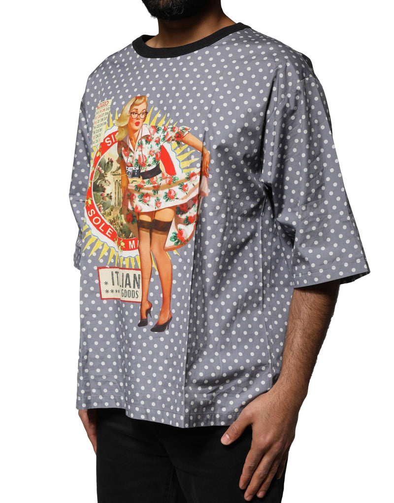Dolce &amp; Gabbana grijs t-shirt met pint-up print en ronde hals, voorzien van polkadotmotief.