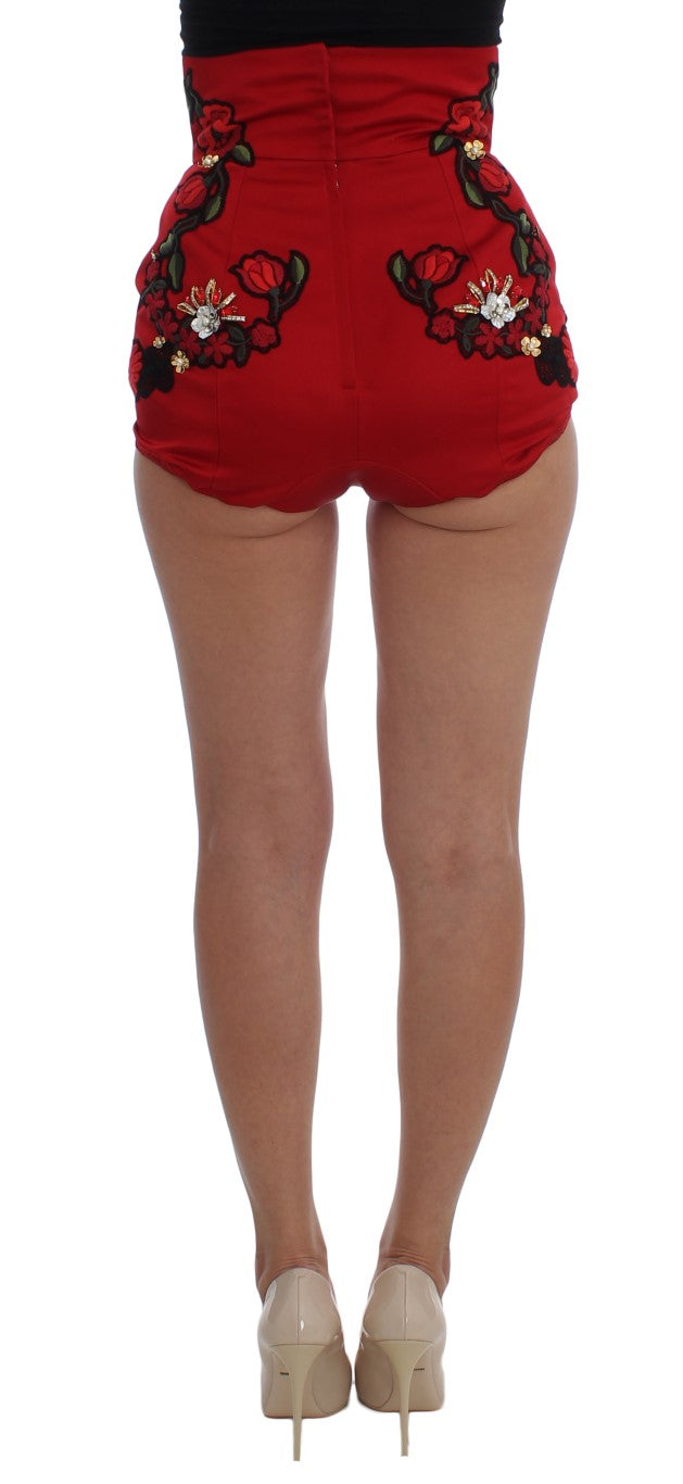 Short en soie rouge à motifs de roses et cristaux de Dolce &amp; Gabbana