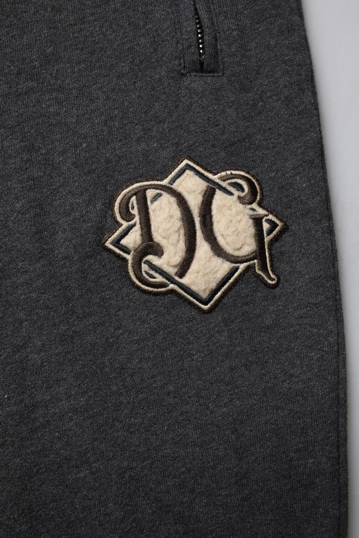 Pantalon de jogging en coton gris foncé avec logo Dolce &amp; Gabbana