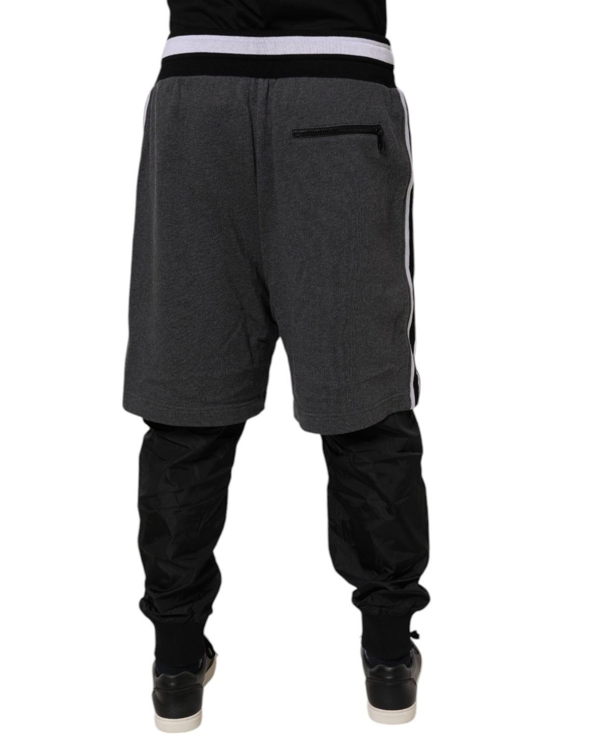 Pantalon de survêtement homme Dolce &amp; Gabbana en coton noir et gris, superposé.