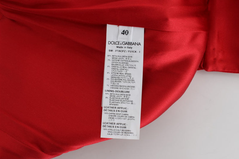 Short en soie rouge à motifs de roses et cristaux de Dolce &amp; Gabbana