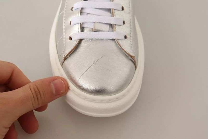Patrizia Pepe Sneakers en Cuir Plein Grain Argenté à Lacets