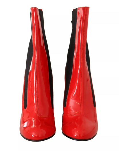 Bottines GCDS en cuir rouge et tissu noir, talons à logo.