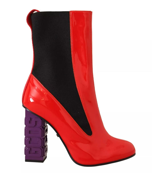Bottines GCDS en cuir rouge et tissu noir, talons à logo.