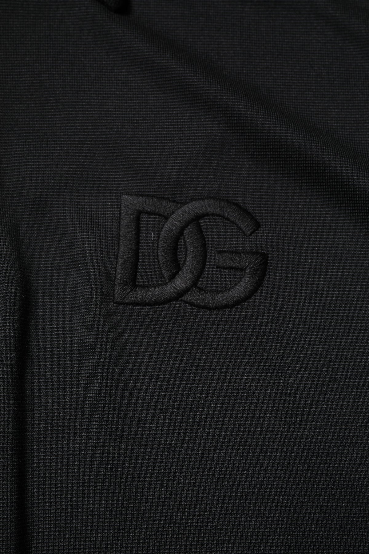 Polo en polyester noir avec col et logo DG de Dolce &amp; Gabbana