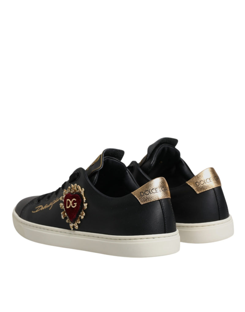 Dolce & Gabbana Sneakers en Cuir Noir avec Cœur Rouge et Or
