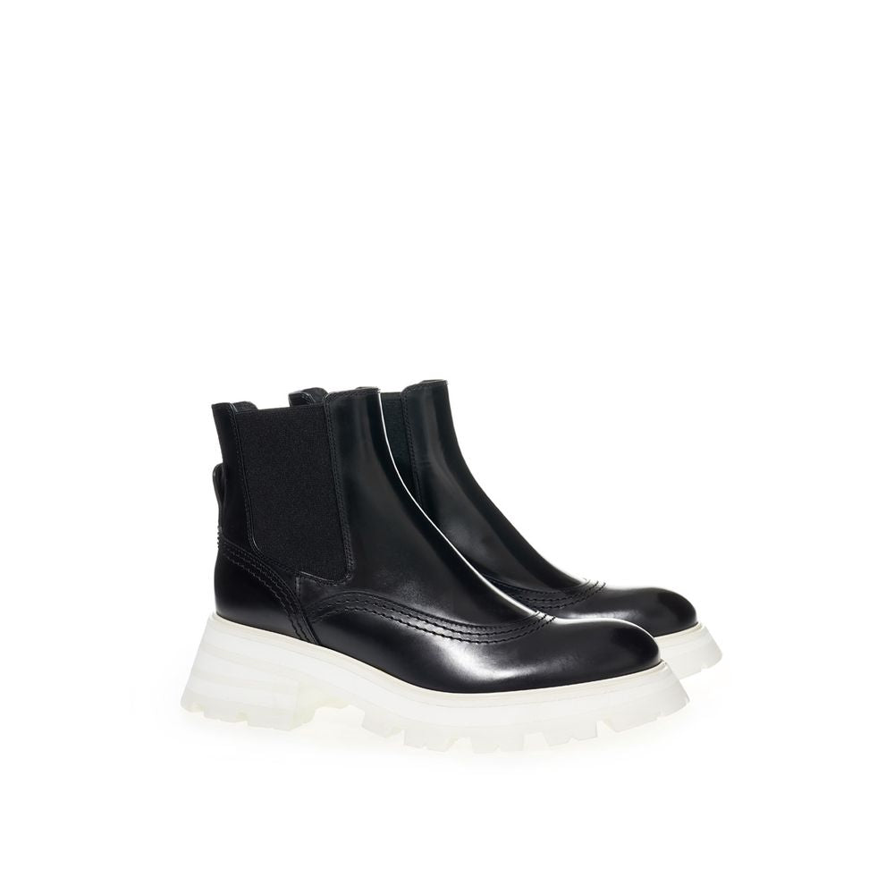 Bottines en cuir élégantes Alexander McQueen, noir intemporel