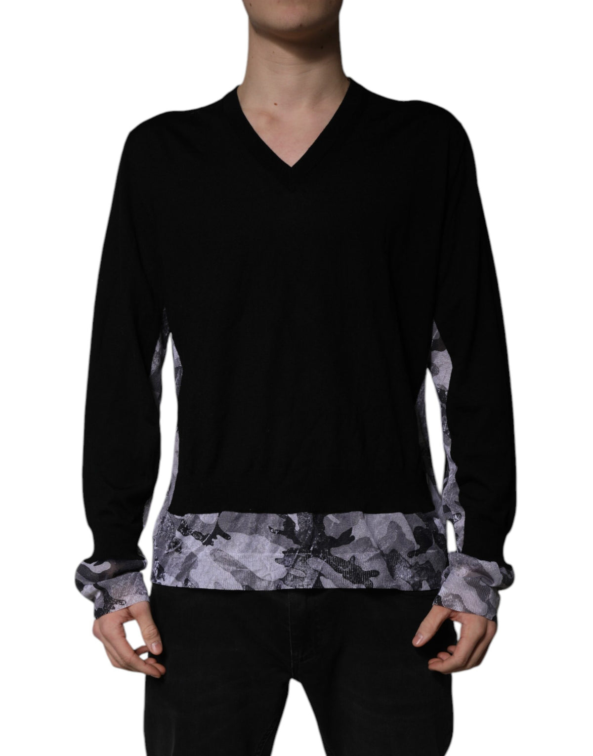 Pull en cachemire à col en V noir à motif camouflage de Dolce &amp; Gabbana