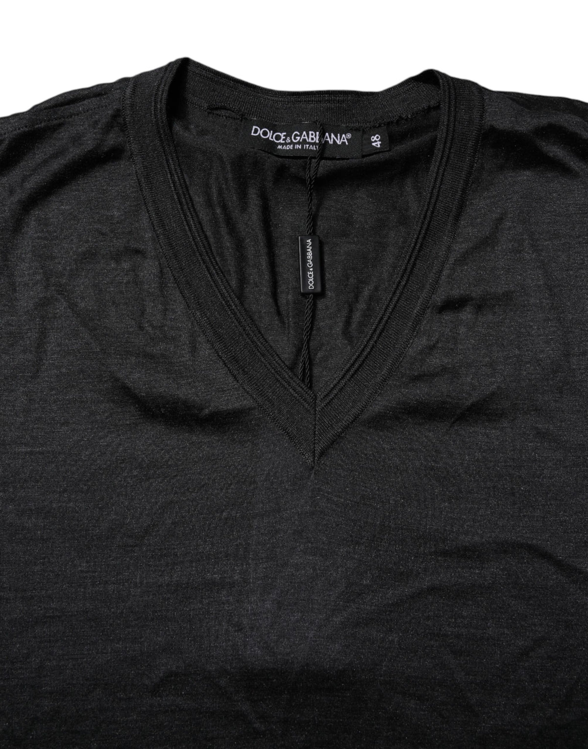 T-shirt en soie à manches courtes, col en V, gris foncé de Dolce &amp; Gabbana