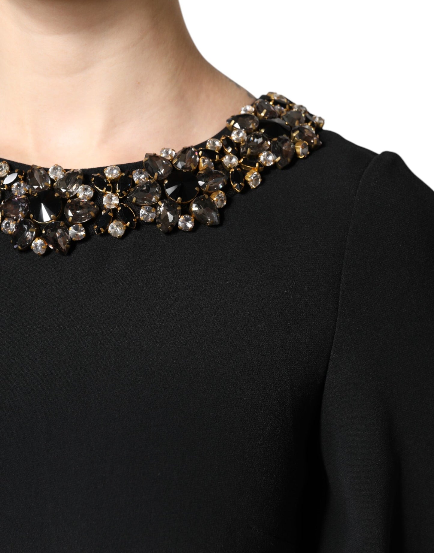 Dolce & Gabbana zwarte minirok met ronde hals en kristallen versieringen