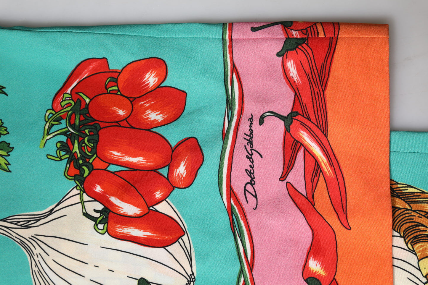 Dolce & Gabbana groene, rechte broek van zijde met print