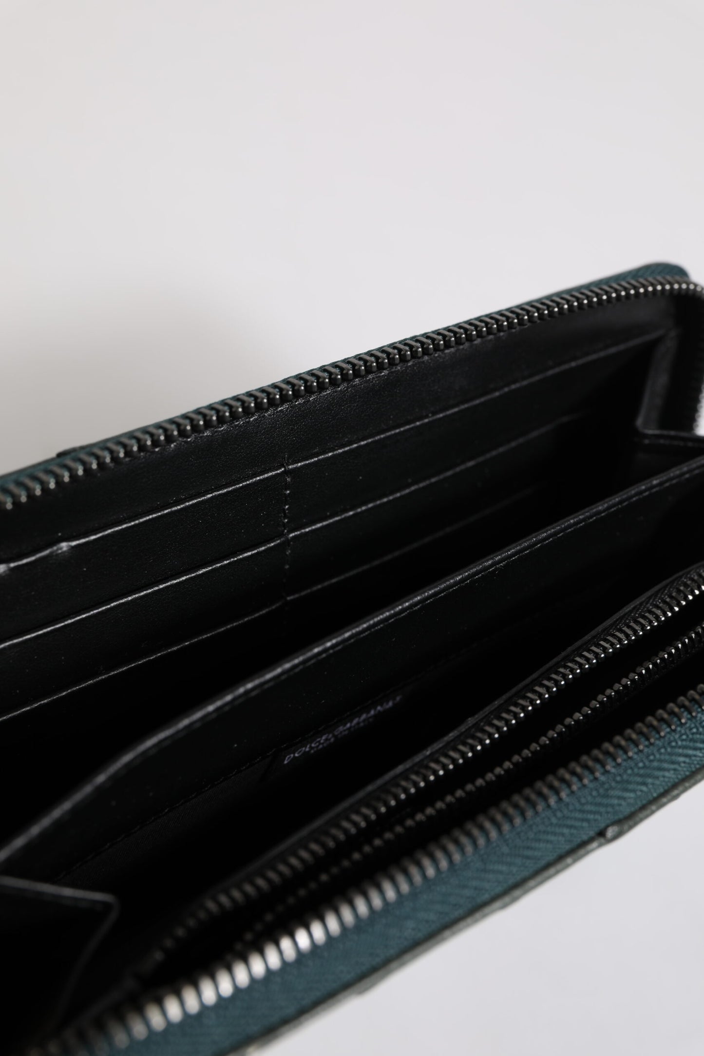 Dolce & Gabbana Groene Ostrich Logo Plaque Ritssluiting Continentale Portemonnee