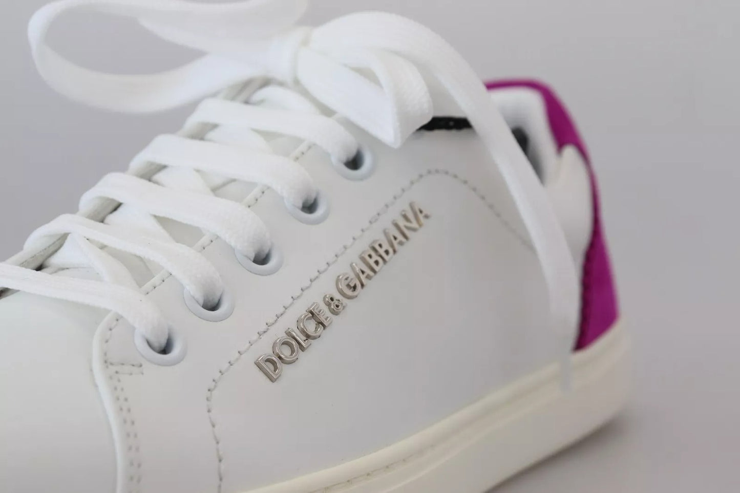 Sneakers blanches classiques en cuir pour femme de Dolce & Gabbana
