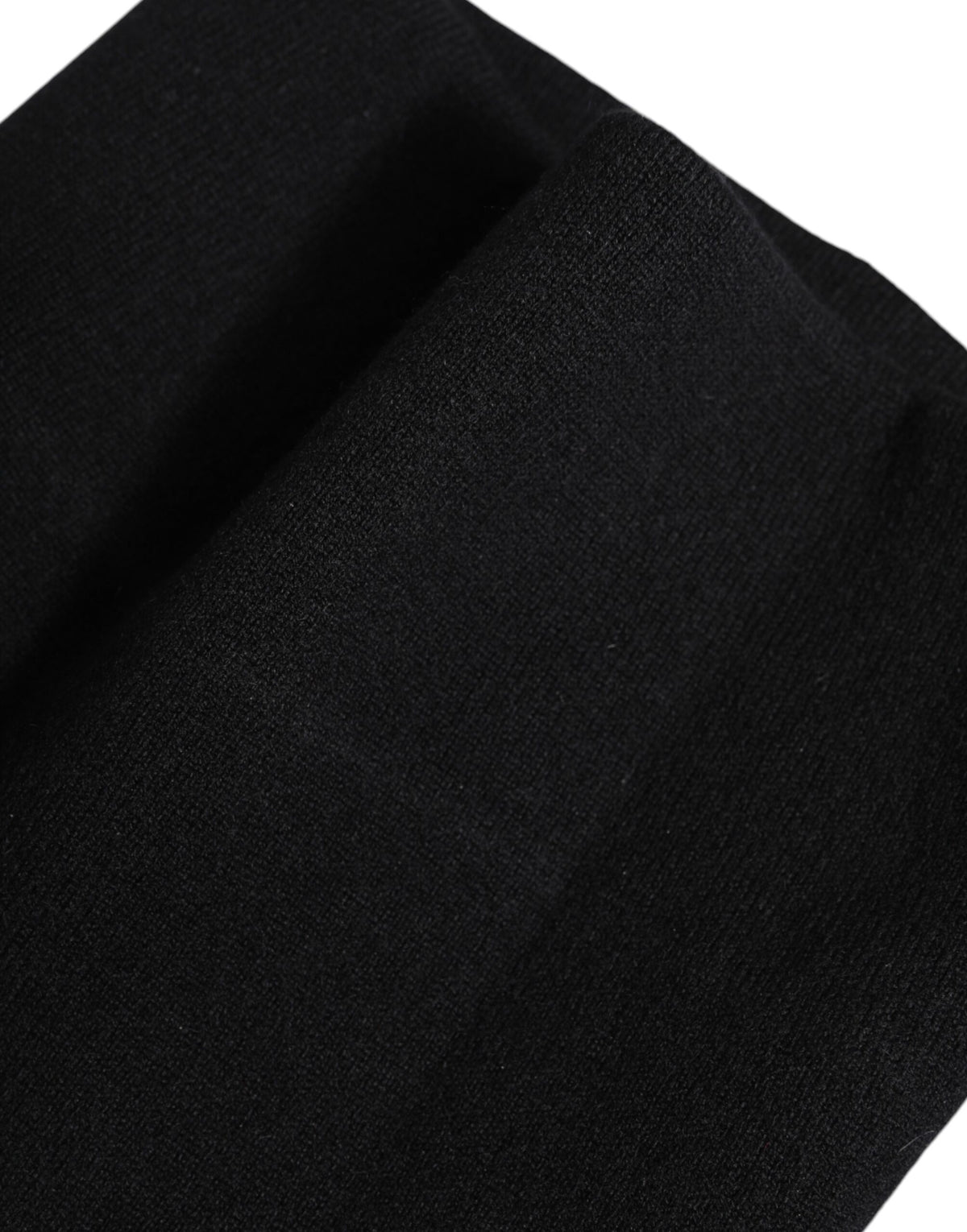 Dolce & Gabbana Black Cashmere Knitted Neck Warmer Scarf