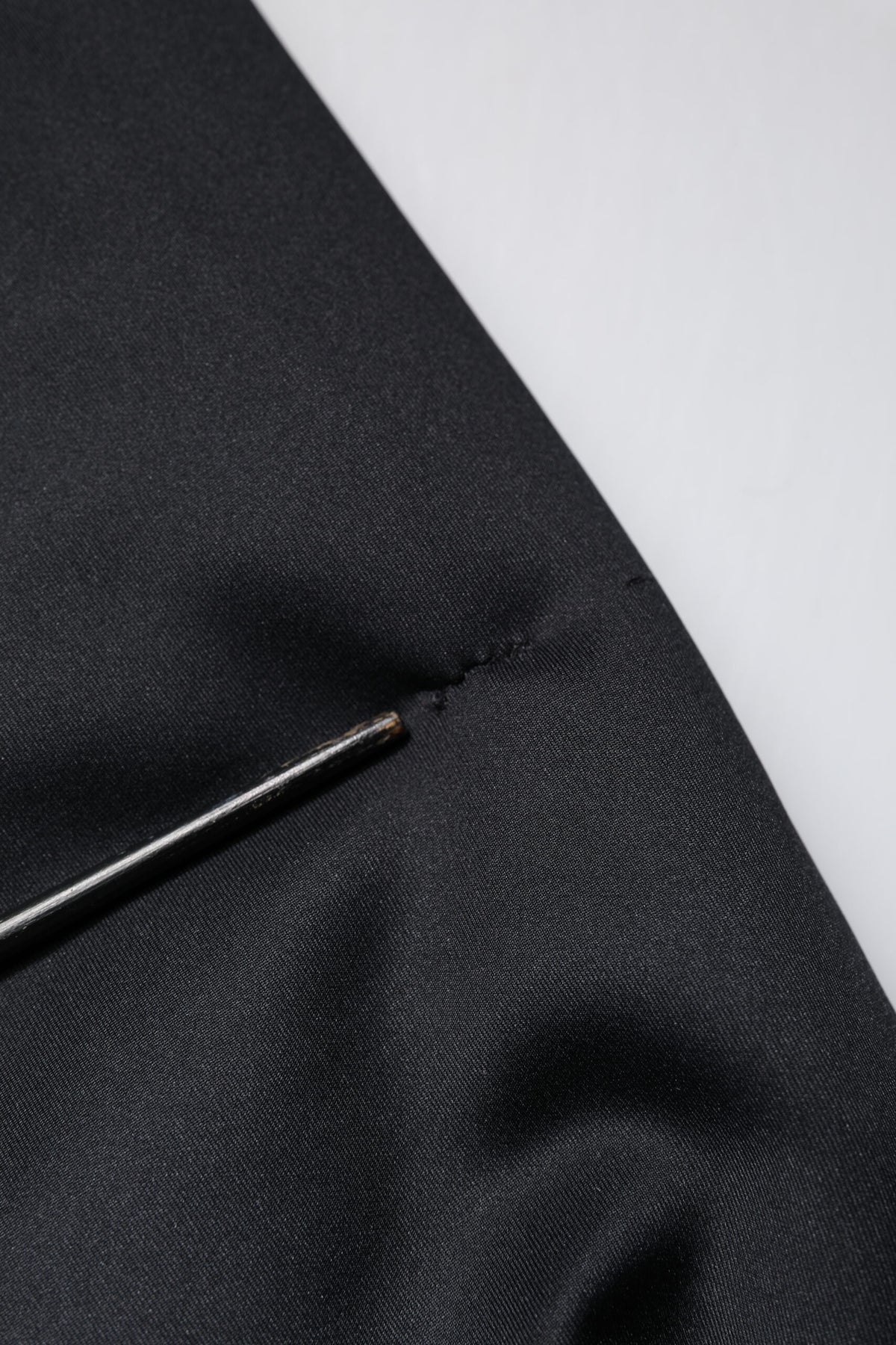 Veste à capuche et fermeture éclair intégrale en polyester noir DG de Dolce & Gabbana