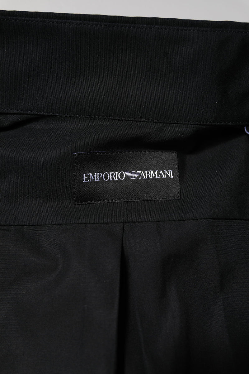 Chemise habillée homme Emporio Armani en coton noir, manches longues.