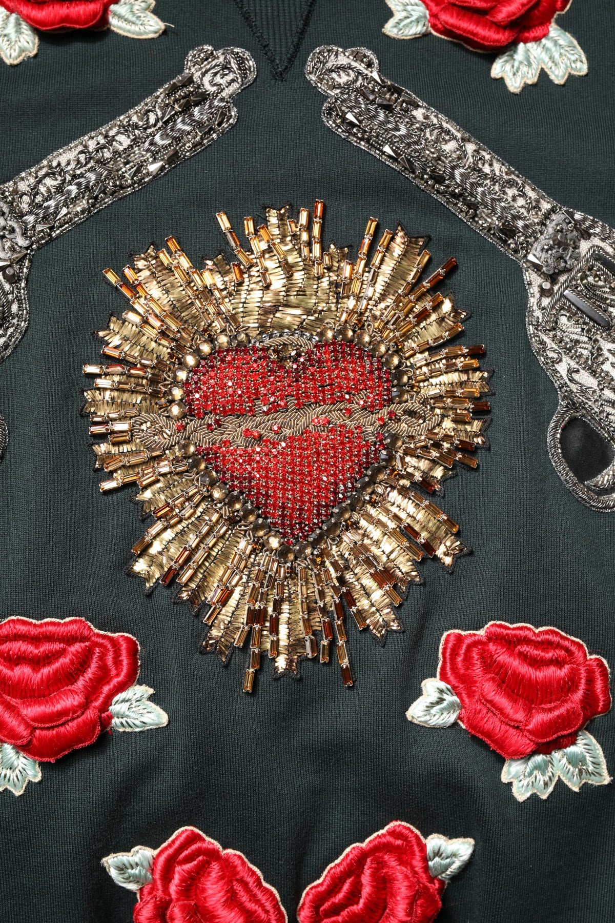 Pull en tricot noir brodé de paillettes de Dolce &amp; Gabbana