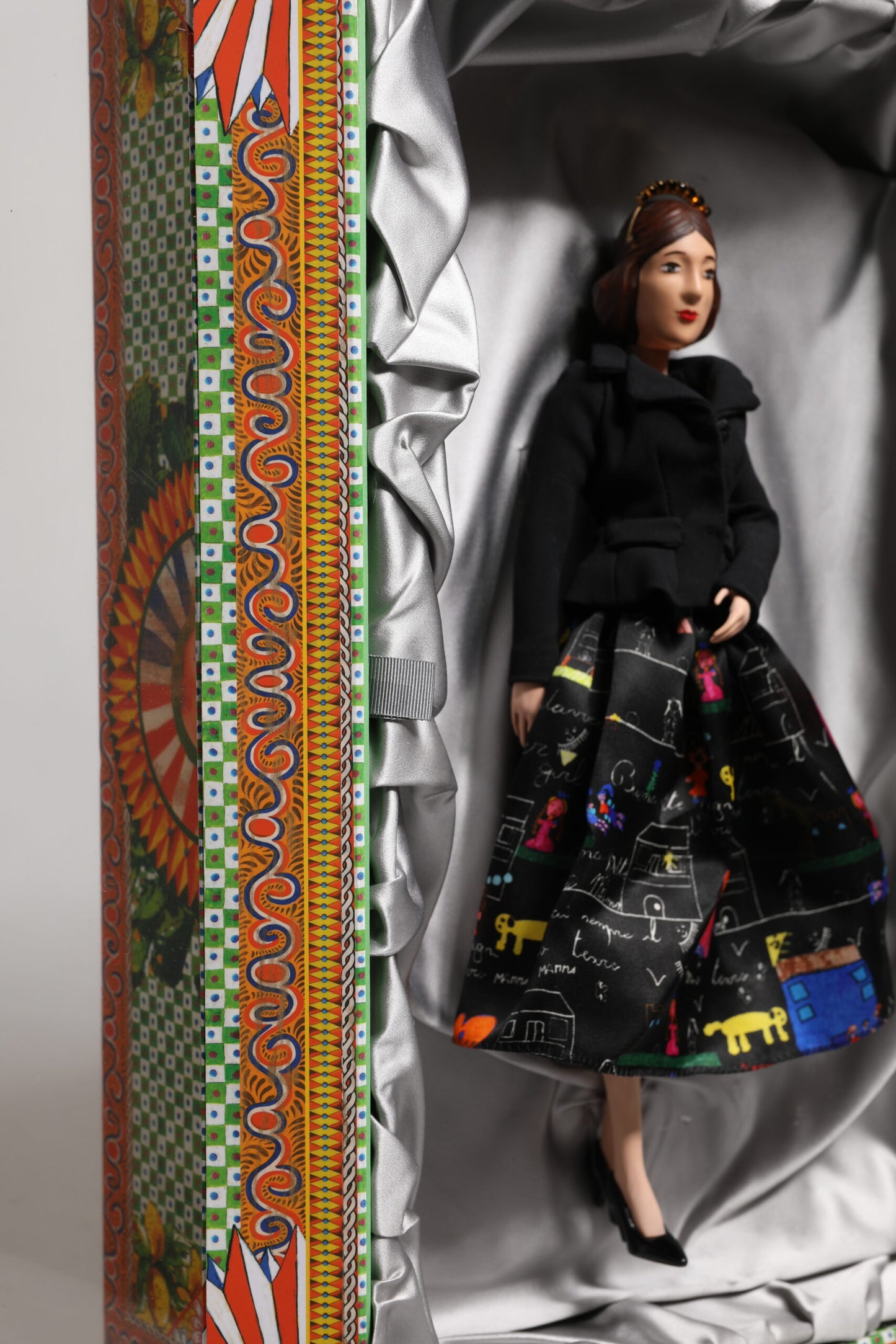 Dolce & Gabbana Zwarte Jurk Keramiek Porselein Mode Leer Sicilië Poppen