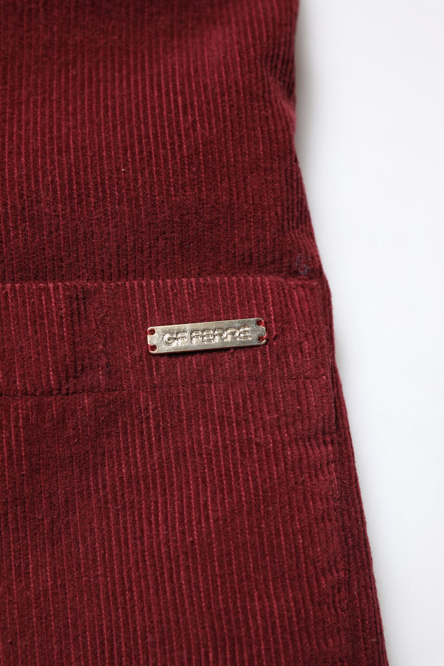 Veste blazer pour homme GF Ferre en velours côtelé marron, coupe droite.