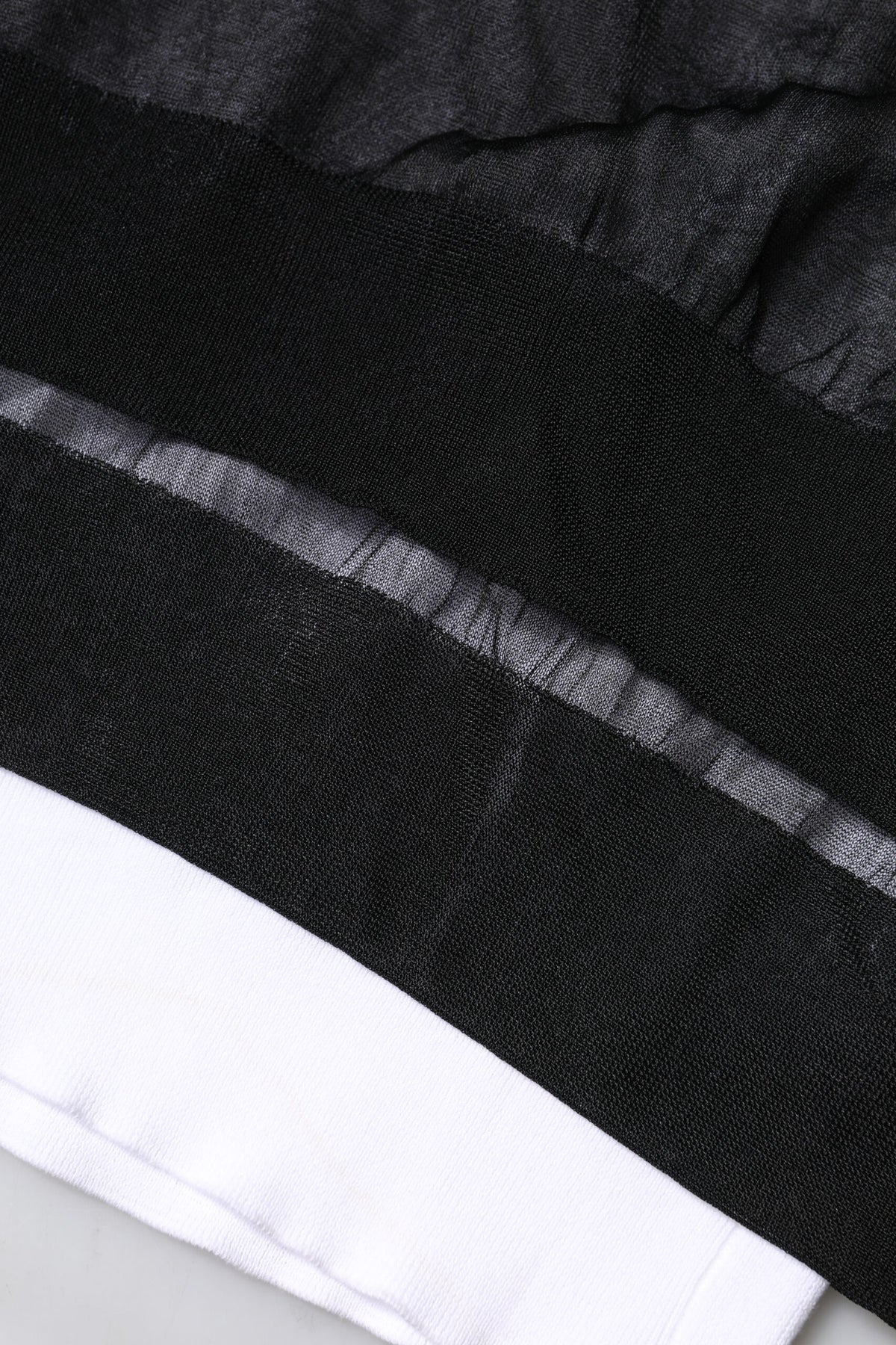 Pull en tricot noir et blanc avec logo Dolce &amp; Gabbana