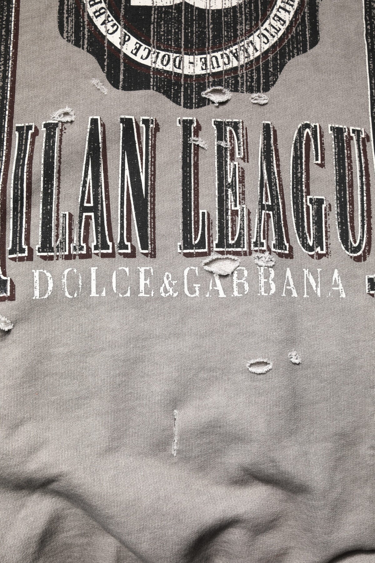 Pull en jersey à col rond gris avec imprimé du logo Dolce &amp; Gabbana