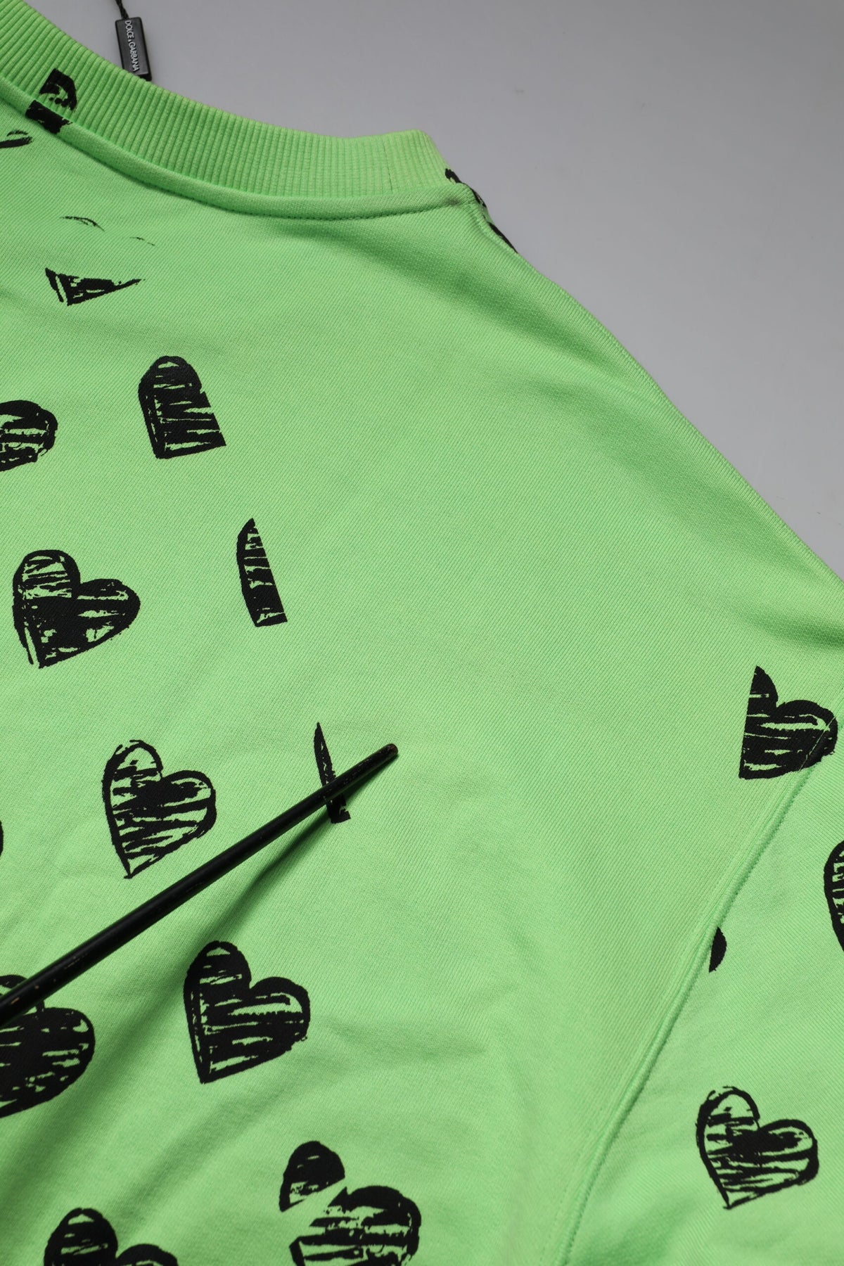 Pull en jersey à col rond avec imprimé cœur vert de Dolce &amp; Gabbana